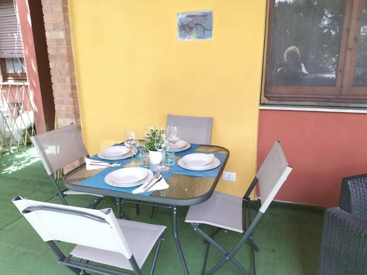 Casa Gialla Intero Alloggio Piano Terra Quartu Sant Elena Sant'Andrea  Italy