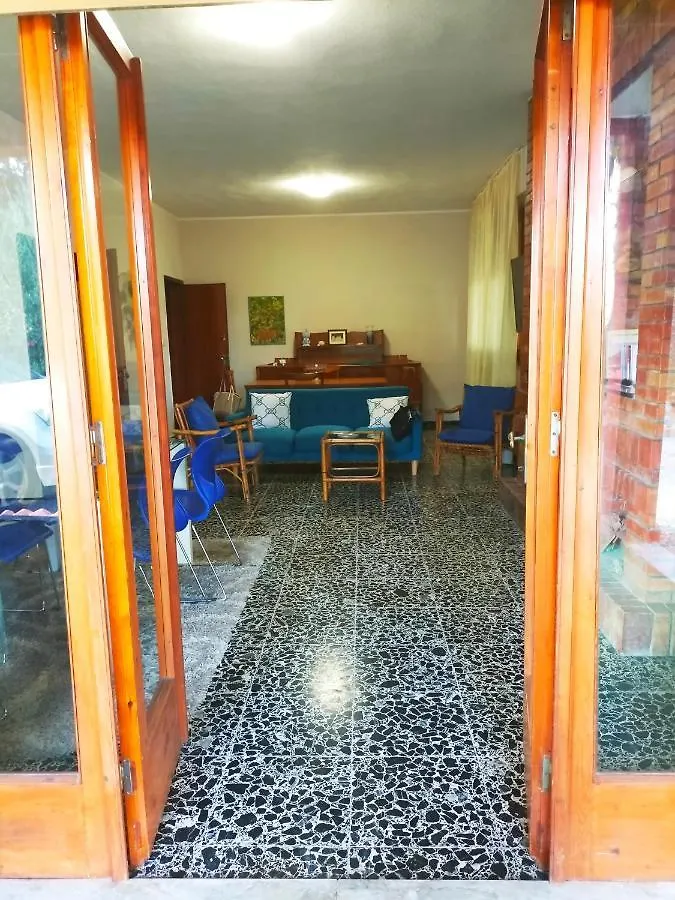 Casa Gialla Intero Alloggio Piano Terra Quartu Sant Elena Sant'Andrea